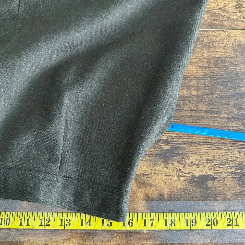 Vintage 100 Wool Midi Skirt Size 16 Olive Green Quiet Luxury Academia Preppy EUC